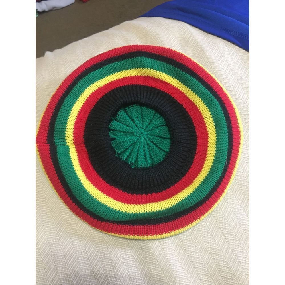 Knitted Reggae Hat/Cap - Picture 7 of 7